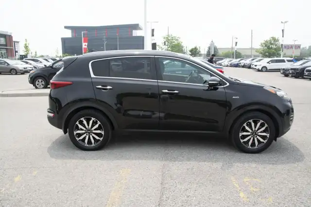 2017 KIA SPORTAGE EX in Cars & Trucks in Oshawa / Durham Region - Image 10