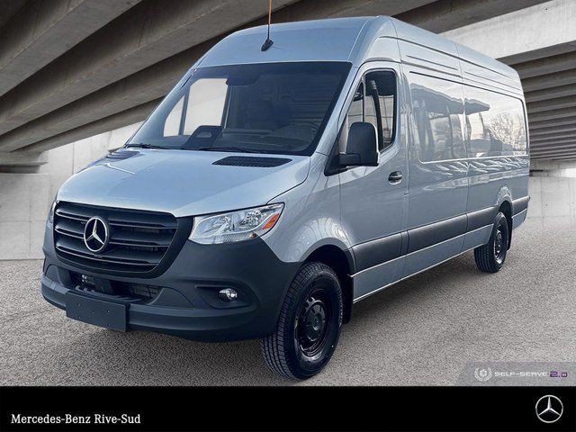2025 Mercedes-Benz Sprinter 2500 170 Wheelbase High Roof RWD in Cars & Trucks in Longueuil / South Shore