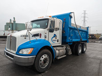 Appelez // Call Guillaume 514-404-6940 Camion roll-off 10 roues // two axle roll-off truck Kenworth... (image 1)