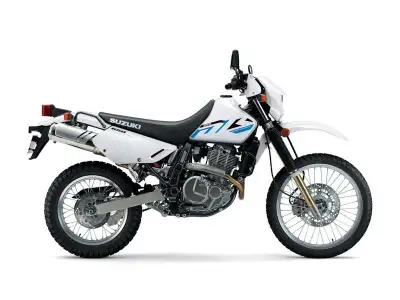2025 Suzuki DR650SE WHEREVER YOUR ROAD LEADS Imagine having a blast down your favourite back road in...