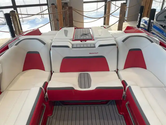 2024 MasterCraft XStar S in Powerboats & Motorboats in Saskatoon - Image 20