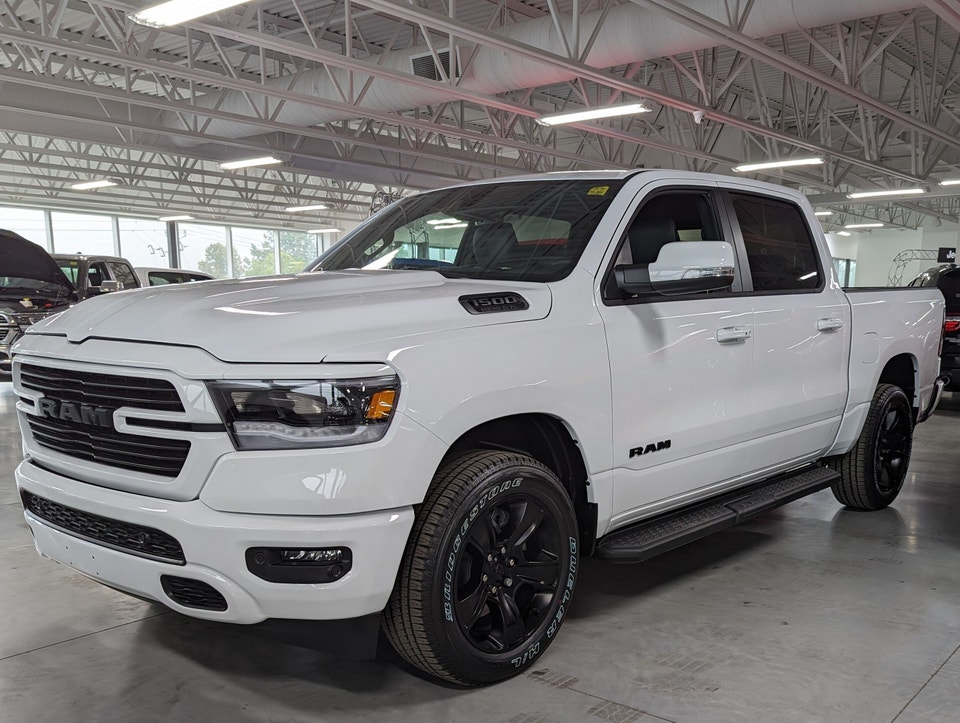 2022 Ram 1500 SPORT