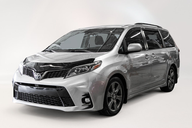 2018 Toyota Sienna SE in Cars & Trucks in City of Montréal