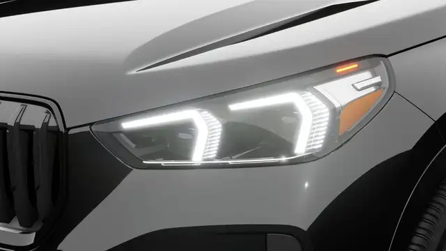 2025 BMW X1 xDrive28i | Édition M Sport | Entretien Régulier in Cars & Trucks in City of Montréal - Image 7