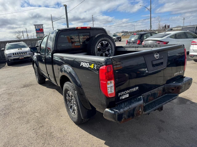 2015 Nissan Frontier PRO-4X, EXT CAB, 4X4, MANUAL, AS IS SPECIAL in Cars & Trucks in London - Image 3