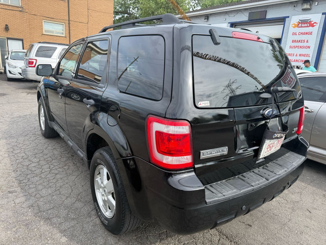2012 Ford Escape 4WD 4dr XLT in Cars & Trucks in Hamilton - Image 3