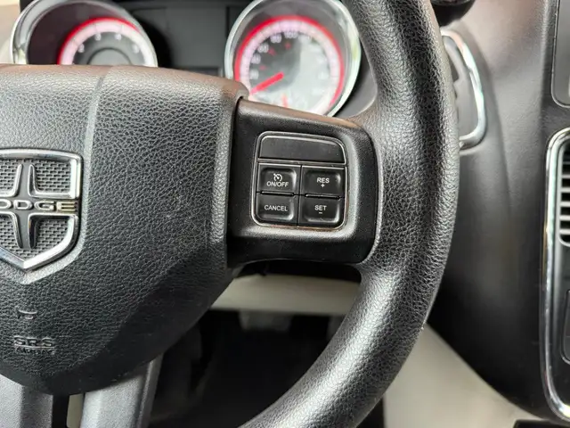 2012 Dodge Grand Caravan SXT | ONE OWNER | STOW N GO | MULTI-FUN in Cars & Trucks in Oshawa / Durham Region - Image 24