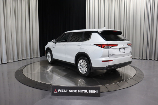 2025 Mitsubishi Outlander PHEV ES in Cars & Trucks in Edmonton - Image 4