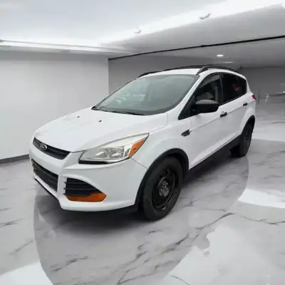 2015 Ford Escape | 56$ par semaines I Air Climatisée | Bluetooth | Groupe Electrique | Jamais Accide...