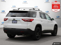 New Price! Odometer is 3226 kilometers below market average! Summit White 2019 Chevrolet Traverse LT... (image 4)
