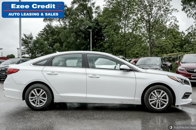 2015 Hyundai Sonata GL dans Autos et camions  à London - Image 3