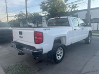 GMM Auto Sales Limited See Dealer Website for Details. Engine: 6.0L V8 OHV 16V FFV Safety Equipment... (image 5)