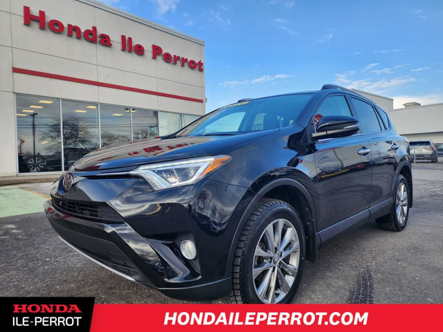 2017 TOYOTA RAV4 LIMITED * CUIR, VOLANT CHAUFFANT, DEMARREUR A D in Cars & Trucks in City of Montréal