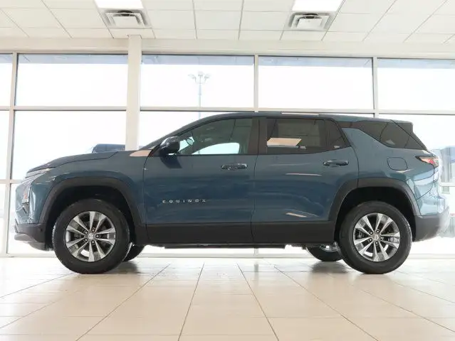 2025 Chevrolet Equinox FWD LT in Cars & Trucks in Lloydminster - Image 7
