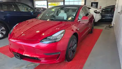 0 100 km/h: 5.6 seconds Top Speed: 225 km/h Electric Range: 354 km on a full charge Charging: Access...