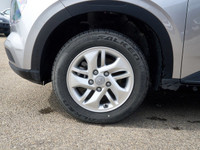 This Hyundai Venue boasts a Regular Unleaded I-4 1.6 L/98 engine powering this Variable transmission... (image 9)