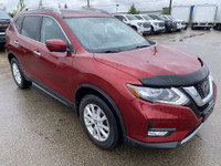 Revel in the versatility and dynamic capability of this 2018 Nissan Rogue SV, finished in the eye-ca... (image 9)