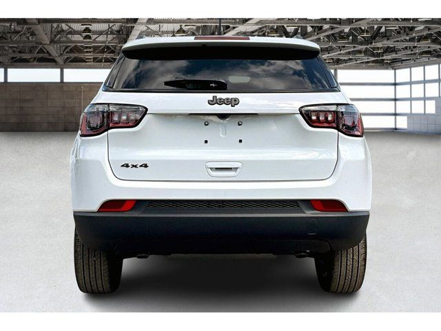 2025 Jeep Compass Latitude Lux in Cars & Trucks in Mississauga / Peel Region - Image 4