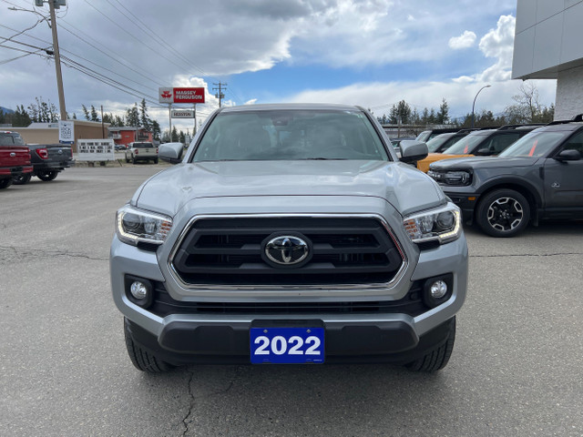 2022 Toyota Tacoma 4X4 DOUBLE CAB TACOMA! HEATED SEATS, BACK... in Cars & Trucks in Nelson - Image 2