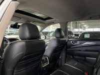 **MONTH-END SPECIAL!** FEATURING : AWD, 7 PASSENGER SEATING, SUNROOF, HIGHLY EQUIPPED, VERY CLEAN! F... (image 7)