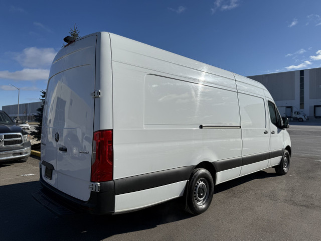 2021 Mercedes-Benz Sprinter Cargo Van MERCEDES Sprinter 2500 - E in Cars & Trucks in Oakville / Halton Region - Image 4