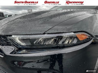 AWD, ALCANTARA FRONT HEATED BUCKET SEATS, R/T BLACKTOP & TRACK PACKAGE BUNDLE, PARKVIEW REAR BACKUP... (image 5)