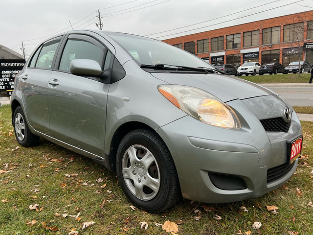 2011 Toyota Yaris 5dr HB AUTOMATIC LE in Cars & Trucks in City of Toronto - Image 3