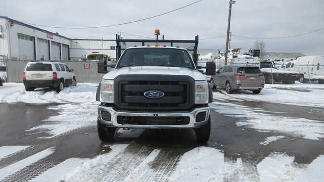 2012 FORD F550 FLATDECK WITH TOMMYGATE in Cars & Trucks in Edmonton - Image 3