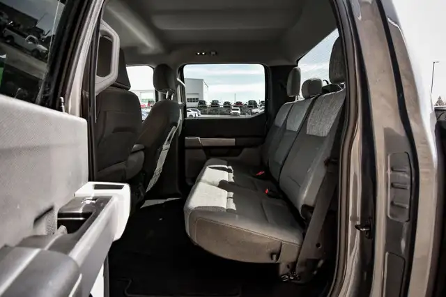 2023 Ford F-150 XLT • NAV • PARK ASSIST • POWER SEAT • BEDLINER in Cars & Trucks in Ottawa - Image 28
