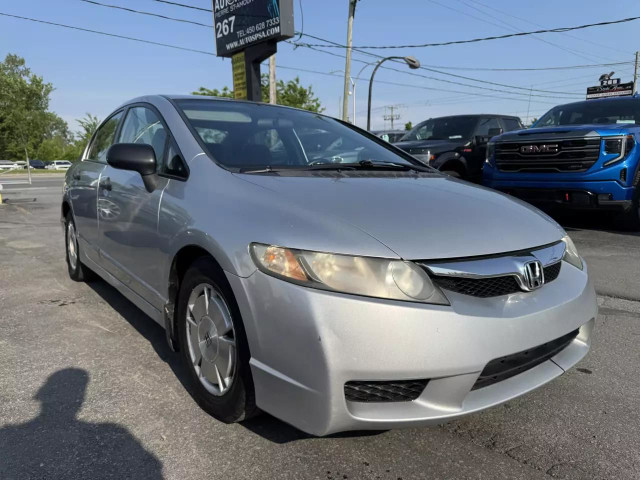 2011 HONDA Civic DX-G in Cars & Trucks in Laval / North Shore