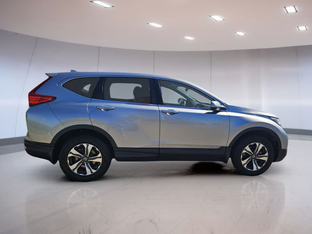 Honda CR-V LX 2017 in Cars & Trucks in Medicine Hat - Image 2
