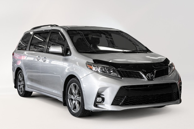 2018 Toyota Sienna SE in Cars & Trucks in City of Montréal - Image 3