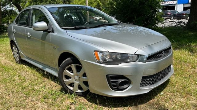 2017 Mitsubishi Lancer ES in Cars & Trucks in Oakville / Halton Region - Image 2
