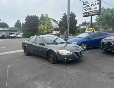 2004 Chrysler Sebring. 100 000km. Automatique. Tout Équipé. Vitres-Portes-Mirroirs Électrique. A/C....