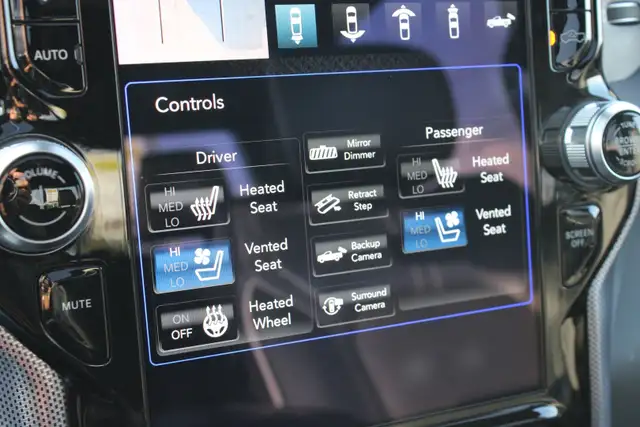 2019 RAM 1500 dans Autos et camions dans Région d’Oakville/Halton - Image 21
