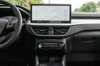 2023 Ford Escape Platinum – Fully Loaded Luxury SUV The 2023 Ford Escape Platinum blends modern styl... (image 5)