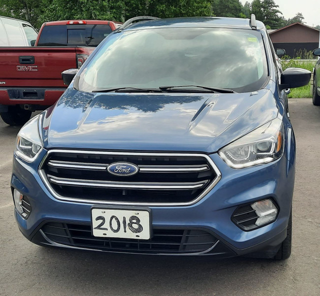 2018 Ford Escape SE 4-Wheel Disc Brakes, A/C,ABS, AM/FM Stereo,  in Cars & Trucks in Trenton - Image 2
