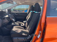 2020 NISSAN QASHQAI SV | AWD | ACCIDENT FREE CARFAX | ONE OWNER | REMOTE START | HEATED STEERING WHE... (image 9)