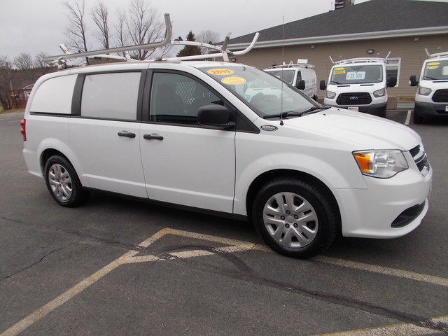 2019 Dodge Grand Caravan Canada Value Package in Cars & Trucks in Bedford - Image 2