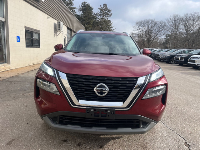 2021 Nissan Rogue SV CLEAN CARFAX!! HEATED SEATS, HEATED WHEE... in Cars & Trucks in Annapolis Valley - Image 3