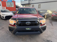 EXTENDED CAB / TWO KEYS / ALWAYS SERVICED AT TOYOTA! CLEAN CAR FAX / NO ACCIDENTS HELLO OTTAWAAAAA!... (image 1)
