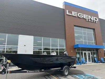 Check out our 2022 F19 Pro Tiller powered by a Mercury 90 EXLPT CT 4S with Big Tiller Handle. This i...