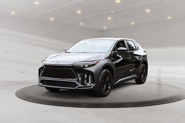 2023 Toyota BZ4X LE + ELECTRIQUE + 27832 KM VEHICULE CERTIFIE TO in Cars & Trucks in Longueuil / South Shore