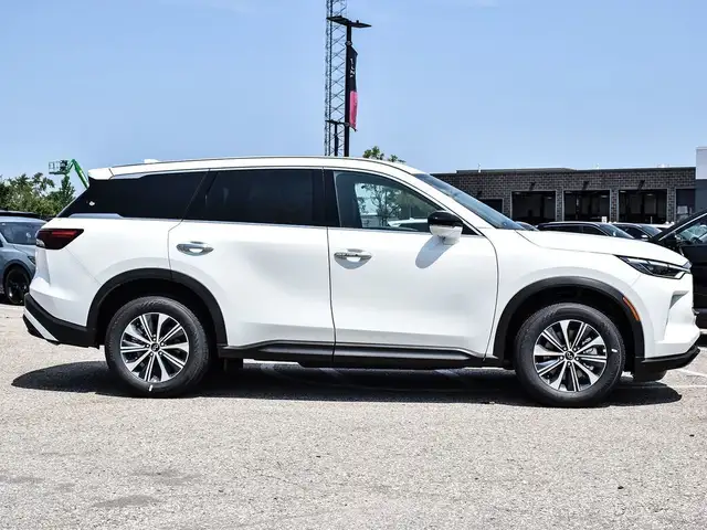 2024 Infiniti QX60 PURE AWD | DEMO dans Autos et camions dans Guelph - Image 7