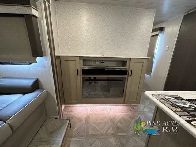 2023 Forest River RV Wildwood X-Lite 28VBXL in Travel Trailers & Campers in Truro - Image 3