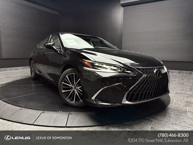 2024 Lexus ES 300H LUXURY PACKAGE in Cars & Trucks in Edmonton