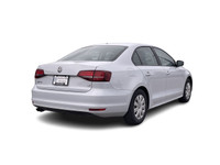 2017 Volkswagen Jetta Trendline+ Silver 1.4 TSI **GPS**, Titan Black/Palladium Gray w/Cloth Seat Tri... (image 9)