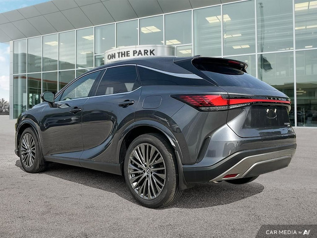2025 Lexus RX 350 | EXECUTIVE | COMPANY CAR | ACCESSORIES INCL in Cars & Trucks in City of Toronto - Image 4