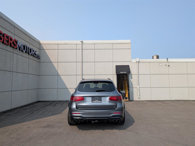 2022 Mercedes-Benz GLC 43 AMG 4MATIC - NAVI - PANO ROOF - 360 CA in Cars & Trucks in Oakville / Halton Region - Image 4
