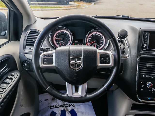 2017 Dodge Grand Caravan CVP/SXT in Cars & Trucks in London - Image 4